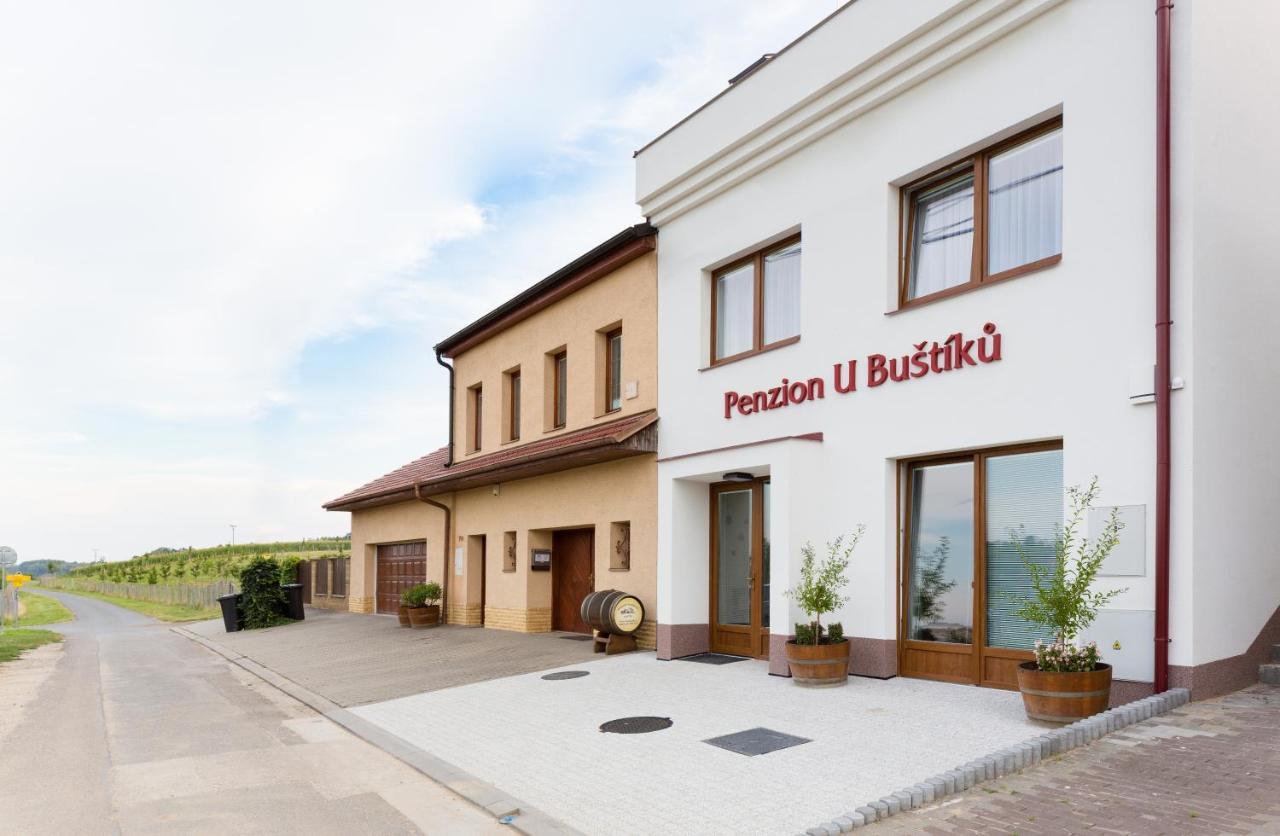 Penzion U Bustiku Sardice Экстерьер фото